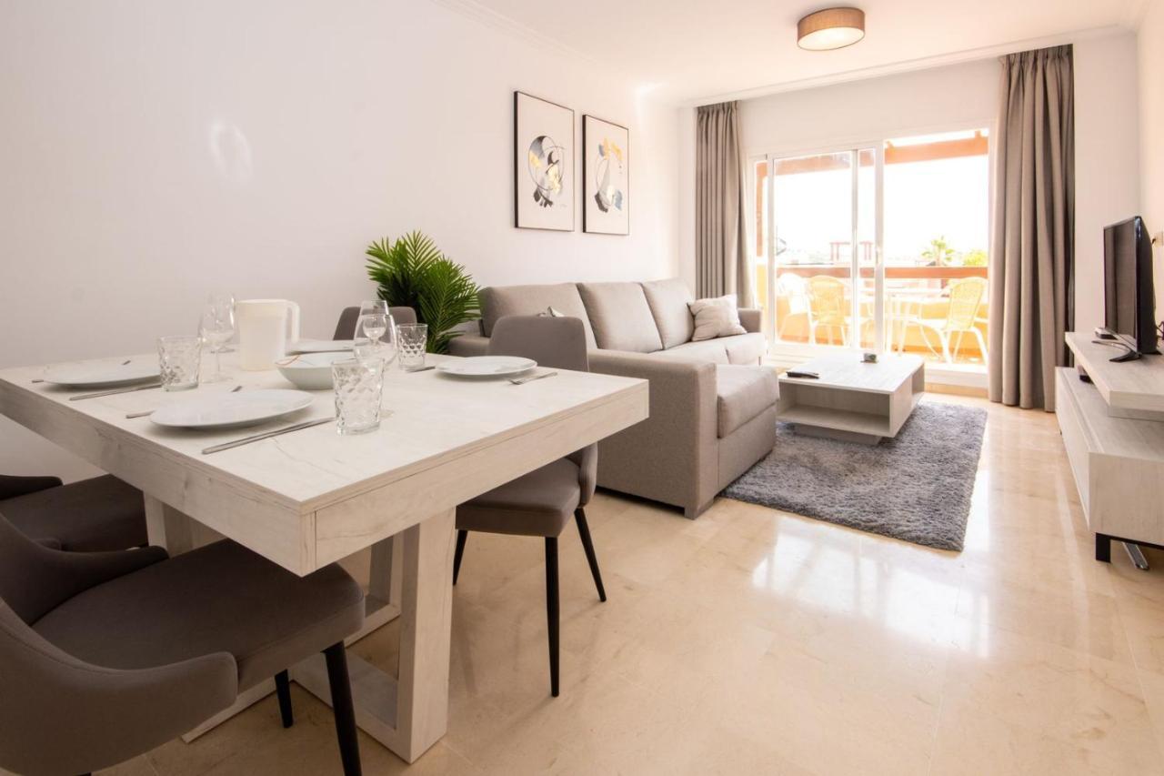 Penthouse With Roof Terrace, Bbq, Pool- And Sea Views Apartman Buenas Noches Kültér fotó